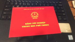 Làm bằng cấp 3